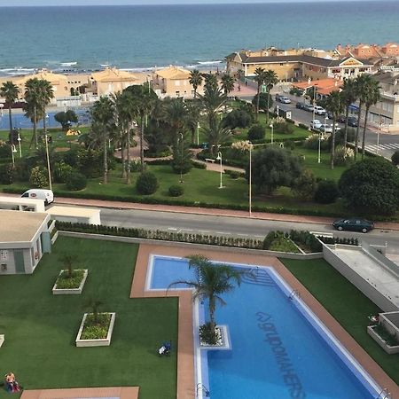 Luxury Suite Apartment Торрев'єха Екстер'єр фото