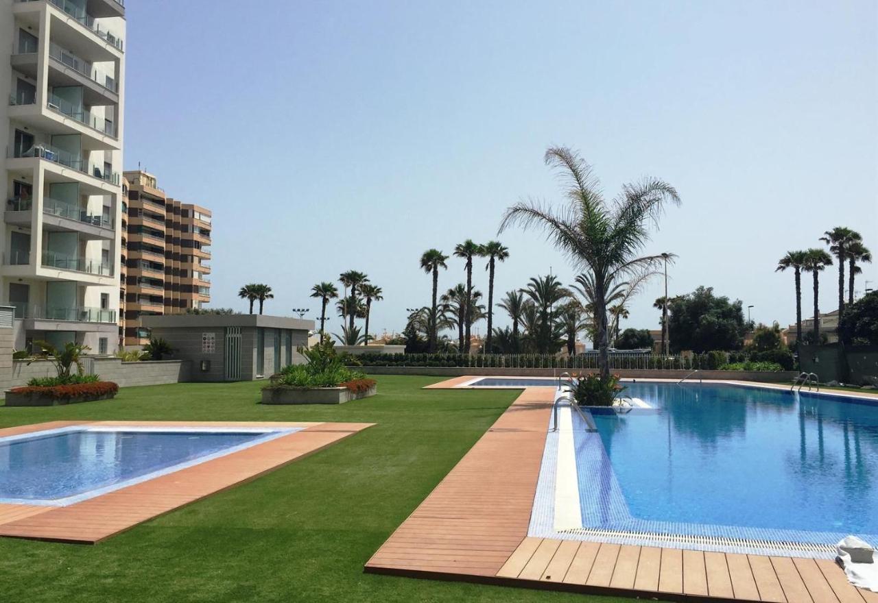 Luxury Suite Apartment Торрев'єха Екстер'єр фото